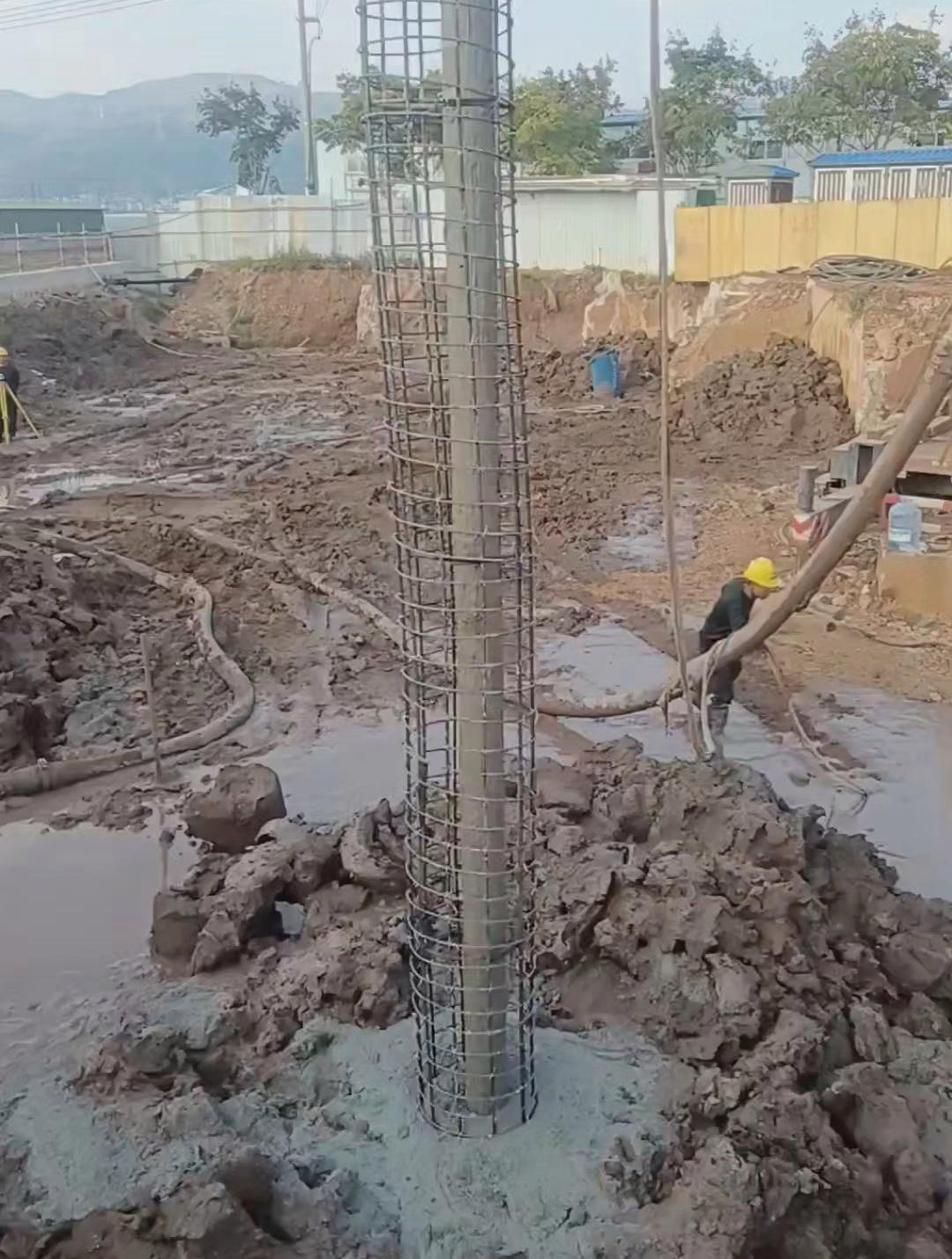 淮南凤台县长螺旋钻孔压灌桩